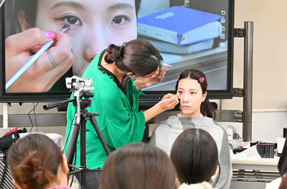 グラムール美容専門学校のcampusgallery