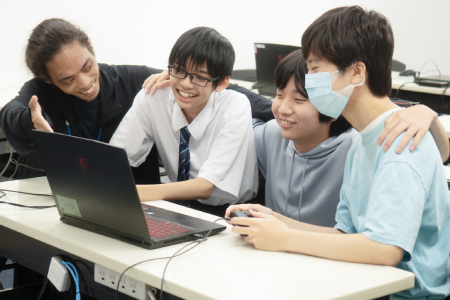 ＥＣＣ学園高等学校　大阪梅田キャンパス　通学スタイル　ゲーム制作コース