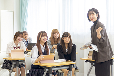 飛鳥未来高等学校 5DAYスタイル