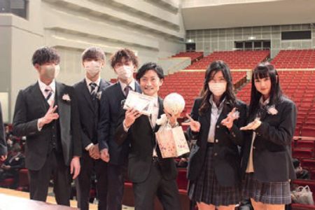 謝恩会（飛鳥未来きずな高等学校　立川キャンパス）
